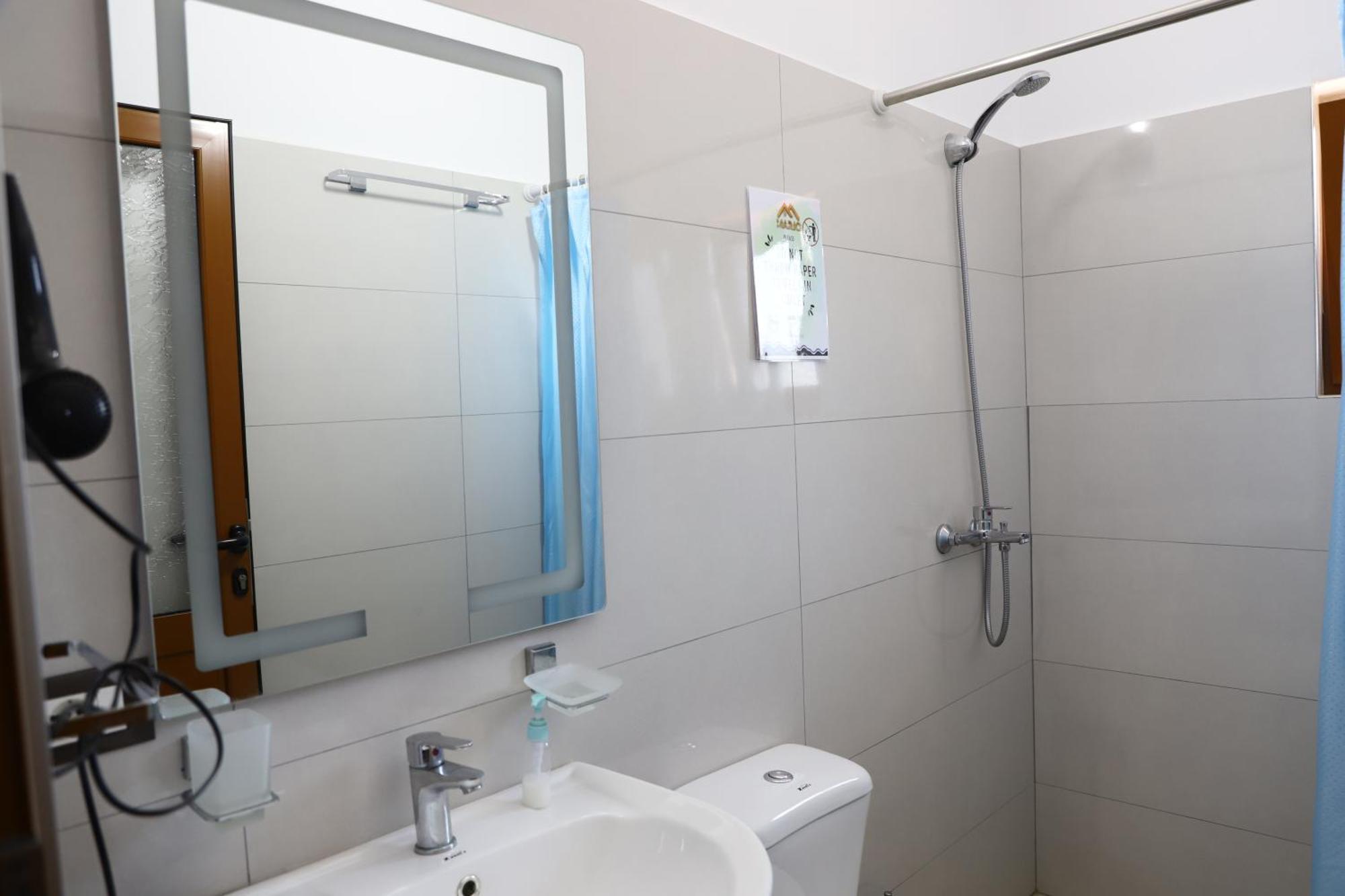 Guest House Marjo Berat Ngoại thất bức ảnh
