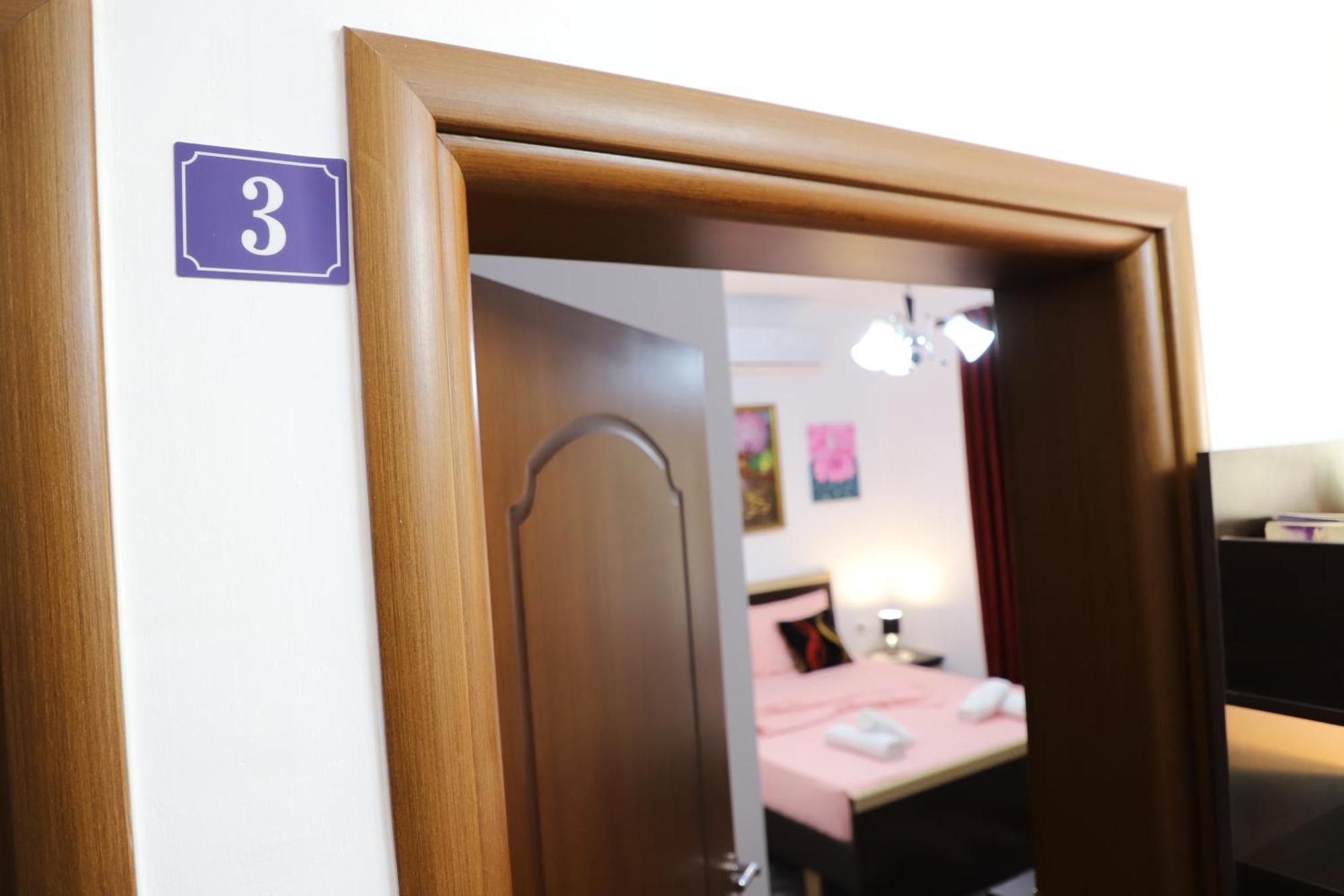 Guest House Marjo Berat Ngoại thất bức ảnh