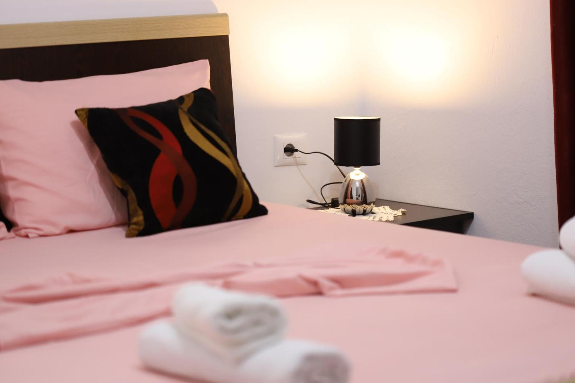 Guest House Marjo Berat Ngoại thất bức ảnh