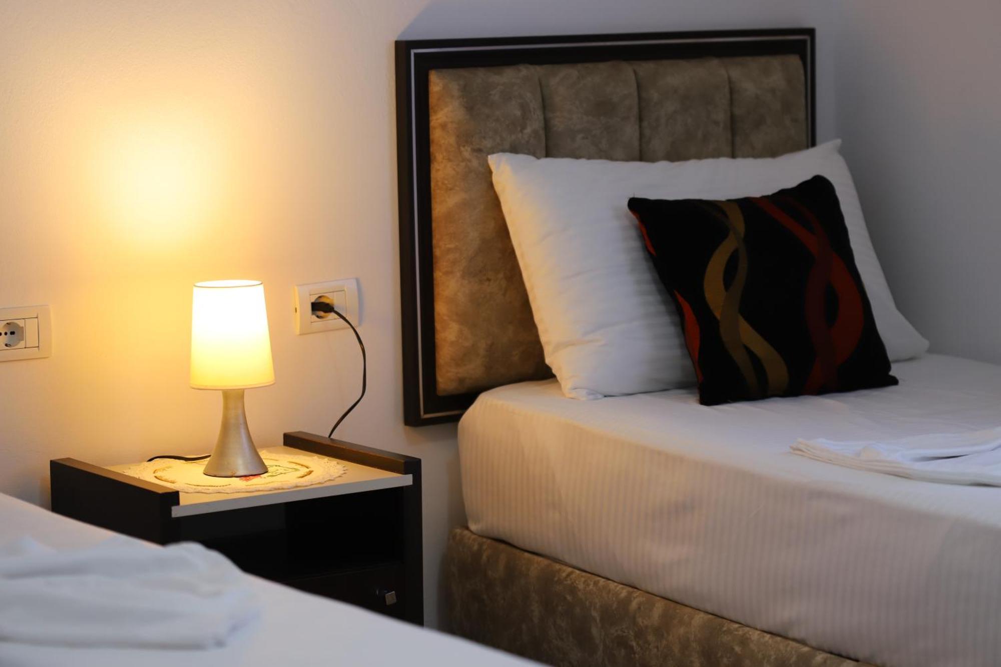 Guest House Marjo Berat Ngoại thất bức ảnh